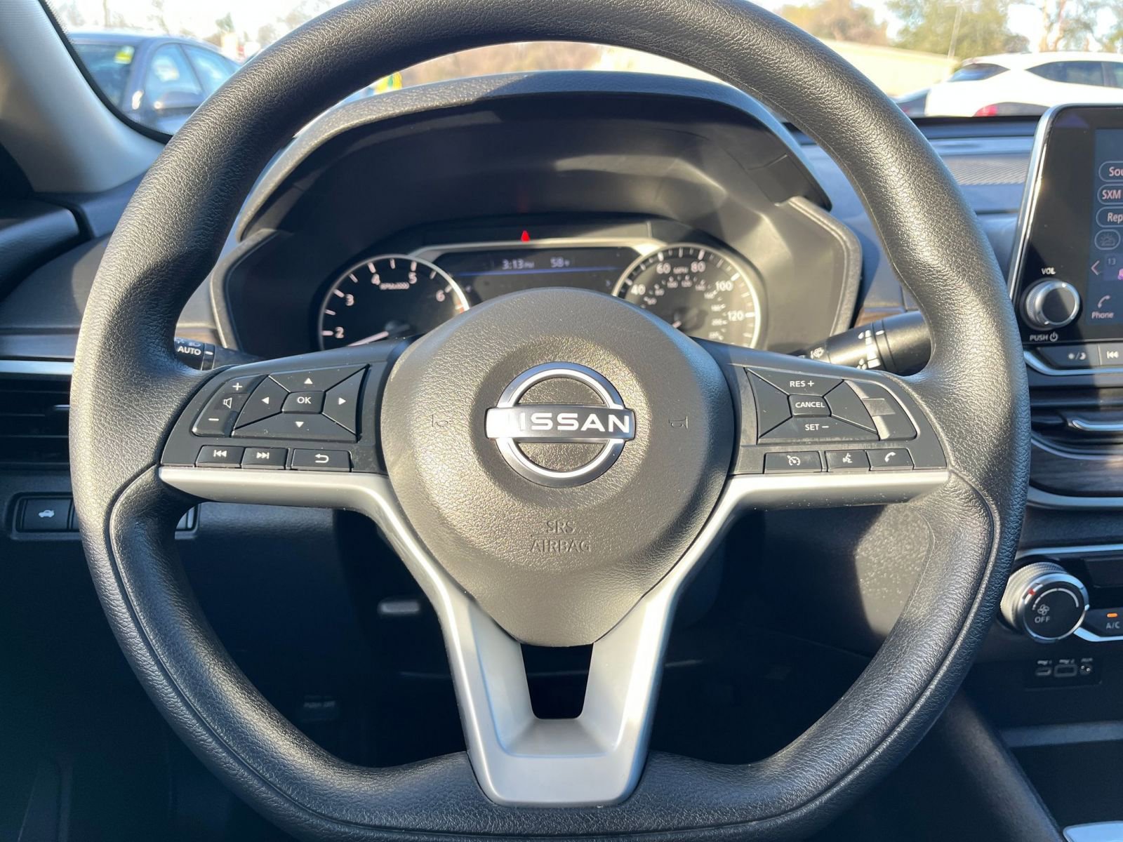 Thumbnail: 2025 Nissan Altima - 27