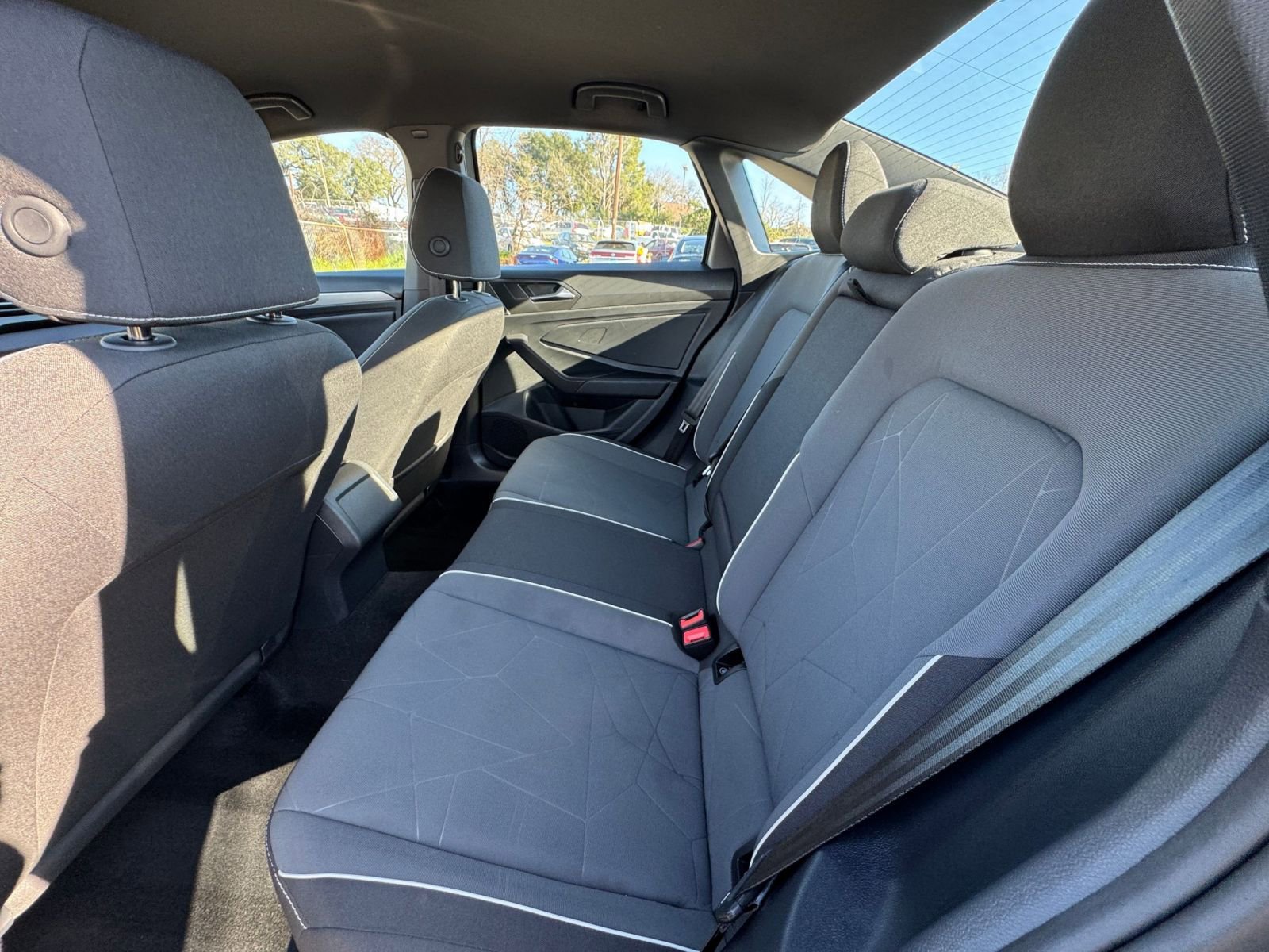 Thumbnail: 2025 Volkswagen Jetta - 23