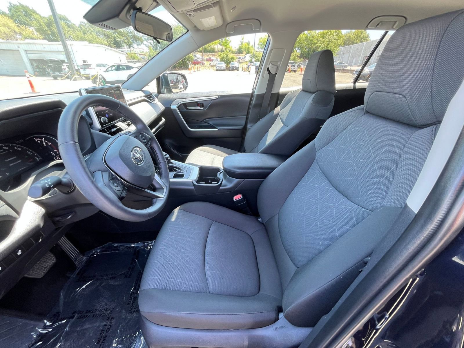 Thumbnail: 2024 Toyota RAV4 - 27