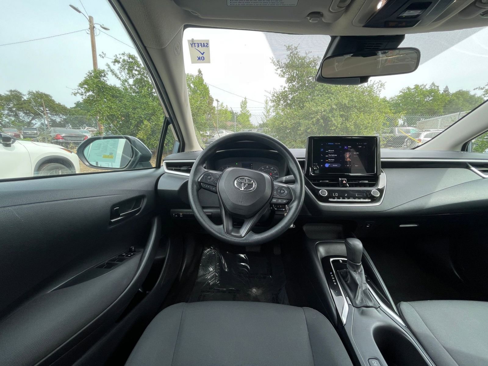 Thumbnail: 2023 Toyota Corolla - 33