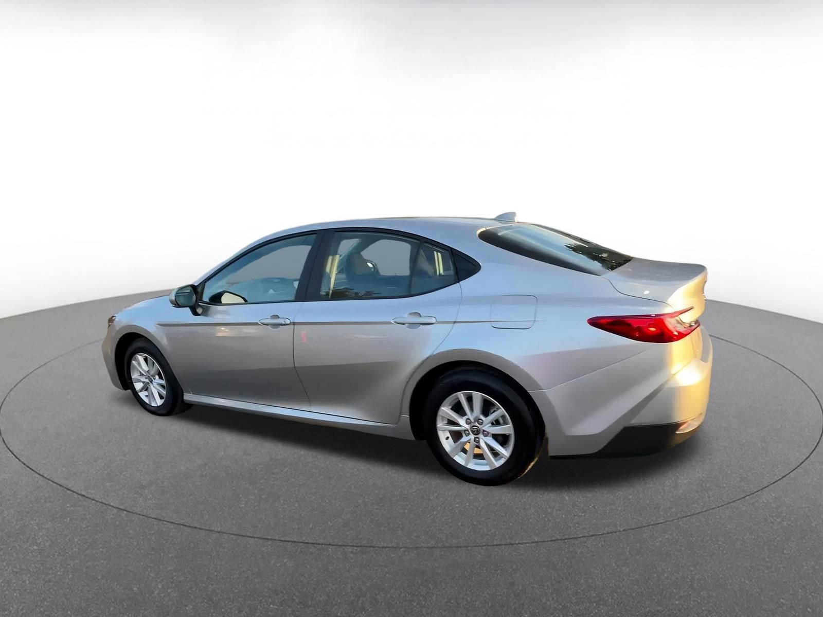 Thumbnail: 2025 Toyota Camry - 10