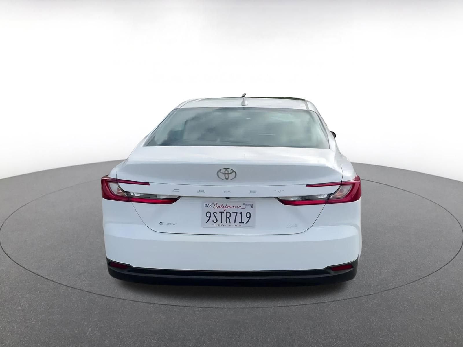 Thumbnail: 2025 Toyota Camry - 12