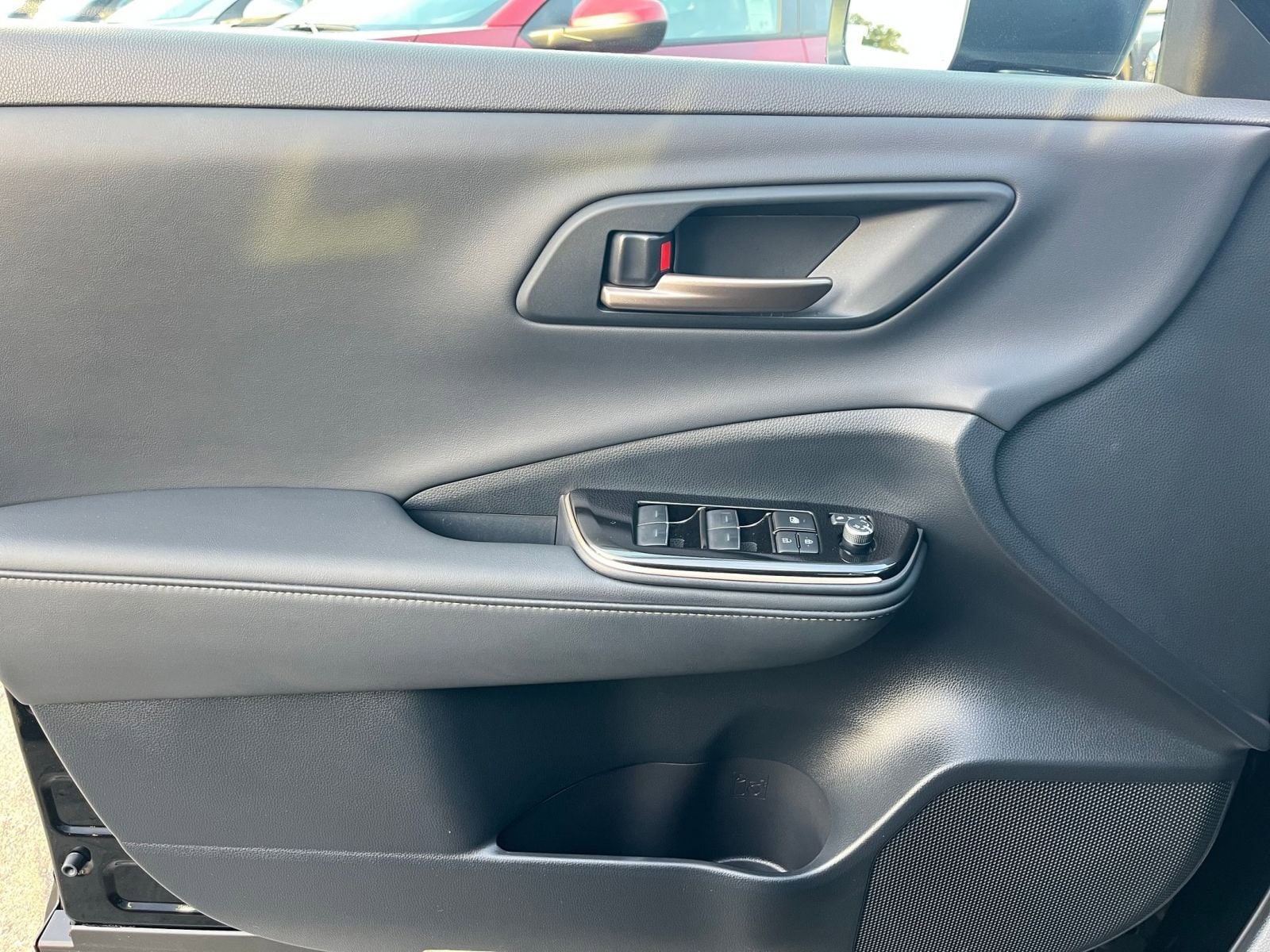 Thumbnail: 2025 Toyota Crown - 27