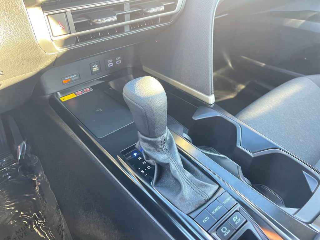 Thumbnail: 2025 Toyota Camry - 27