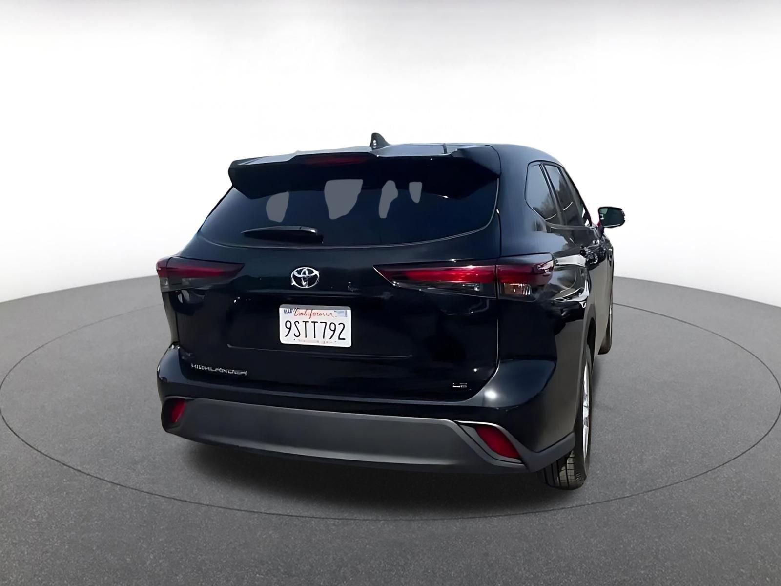 Thumbnail: 2025 Toyota Highlander - 14