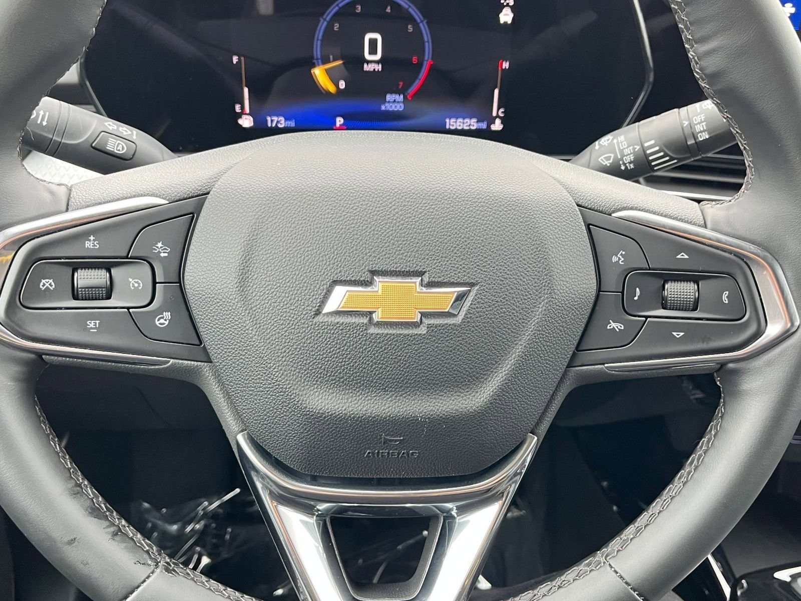 Thumbnail: 2025 Chevrolet Trax - 25