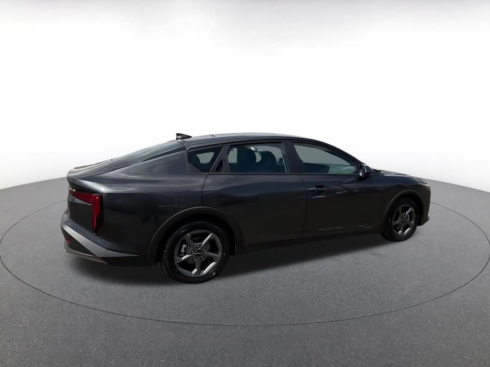 Thumbnail: 2025 Kia K4 - 14