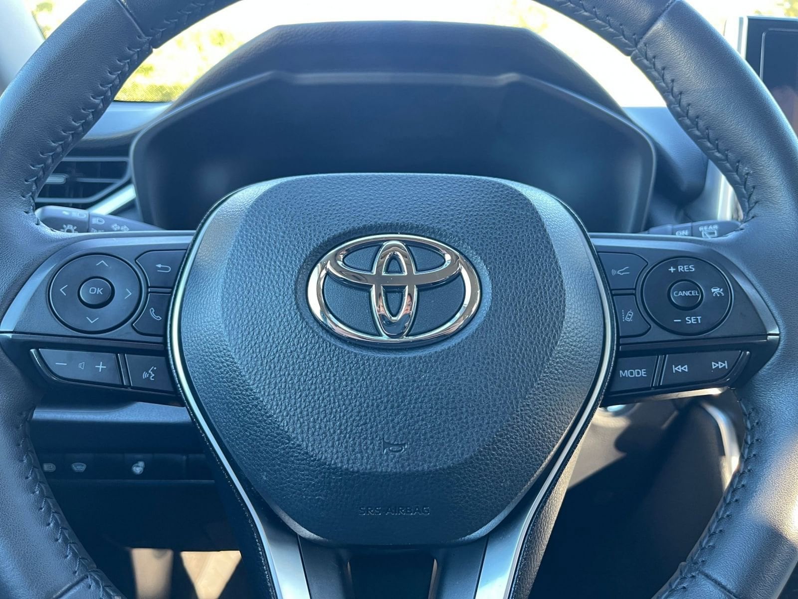 Thumbnail: 2025 Toyota RAV4 - 35