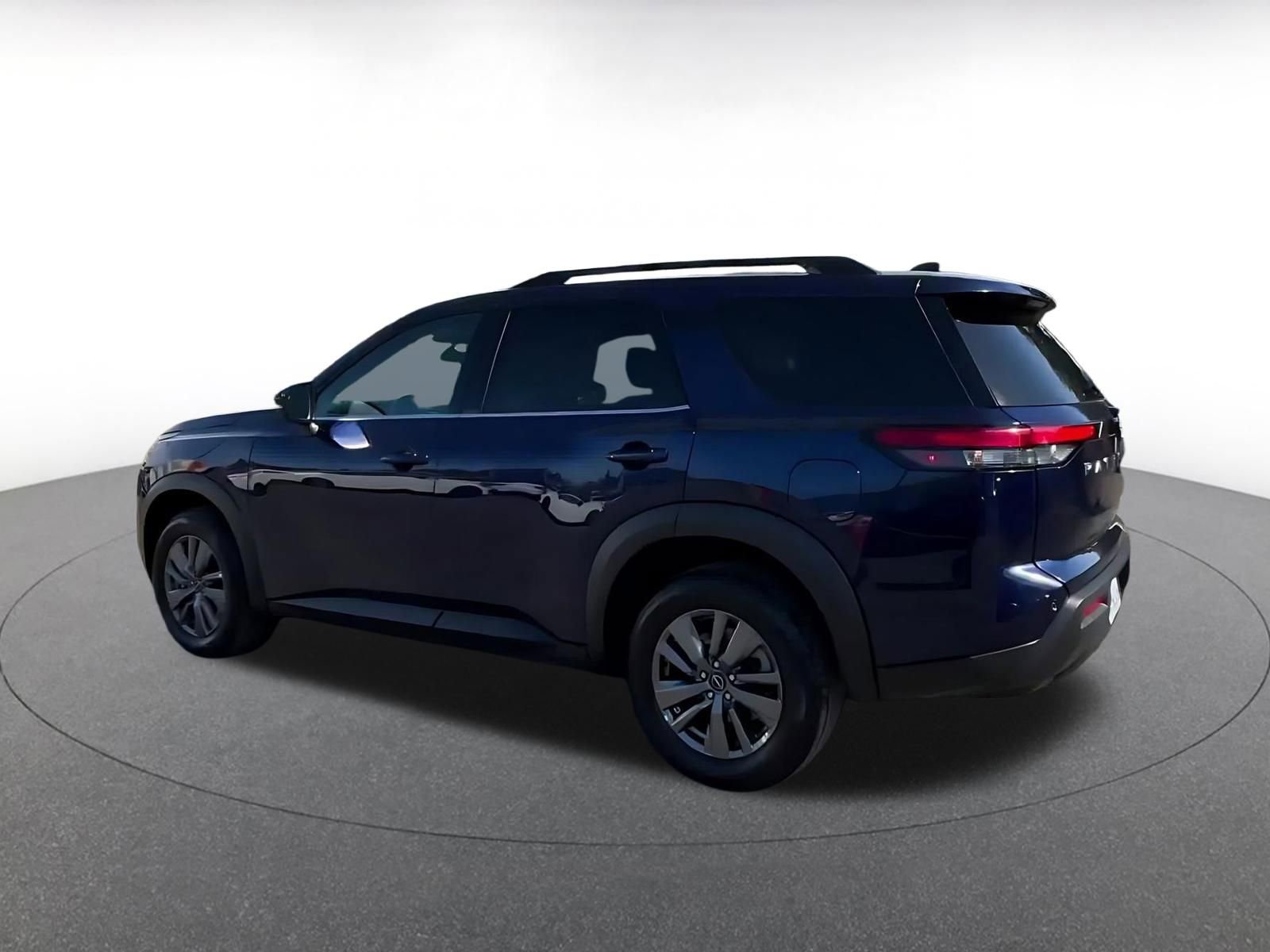 Thumbnail: 2025 Nissan Pathfinder - 10