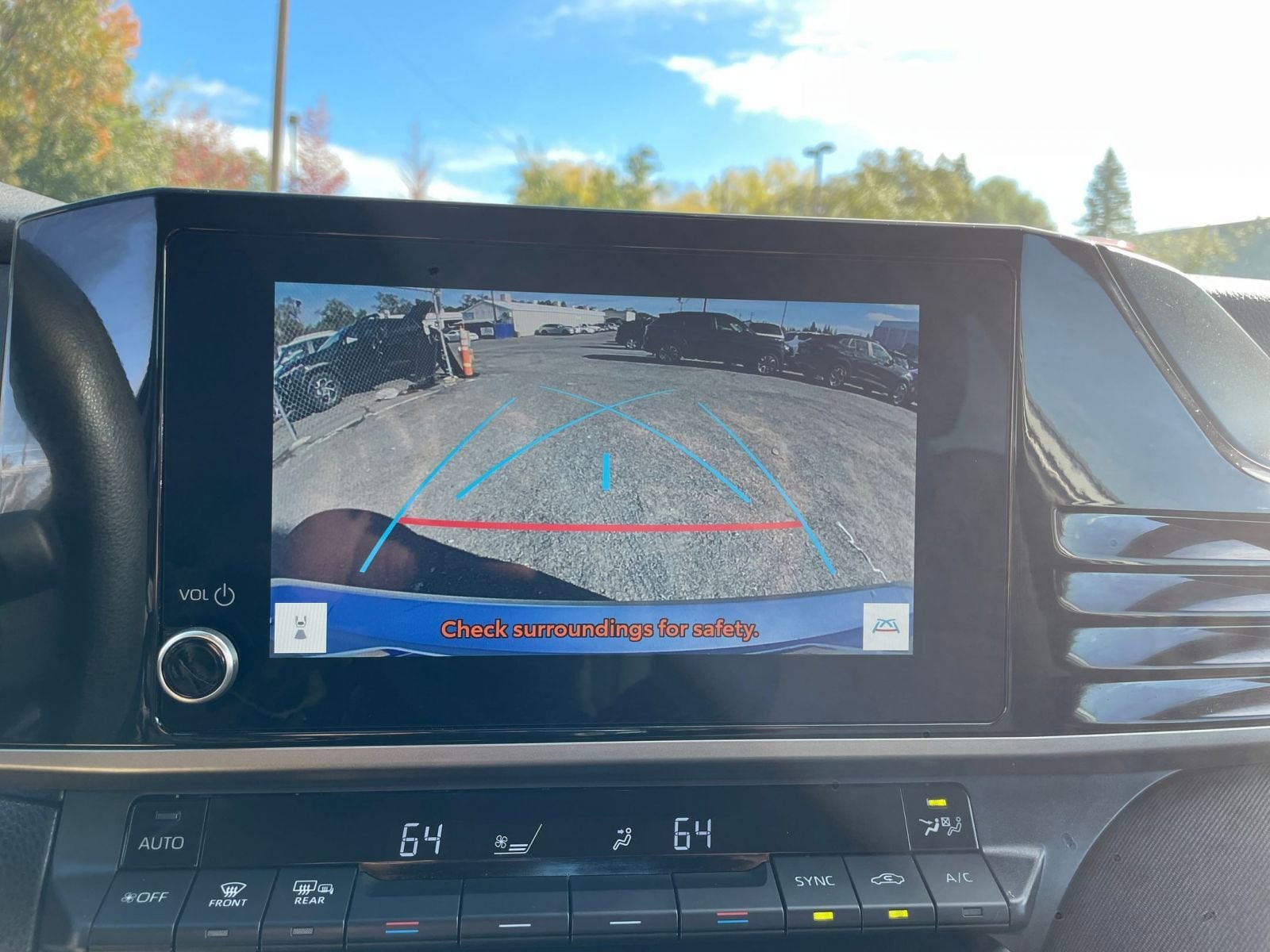 Thumbnail: 2025 Toyota Camry - 17