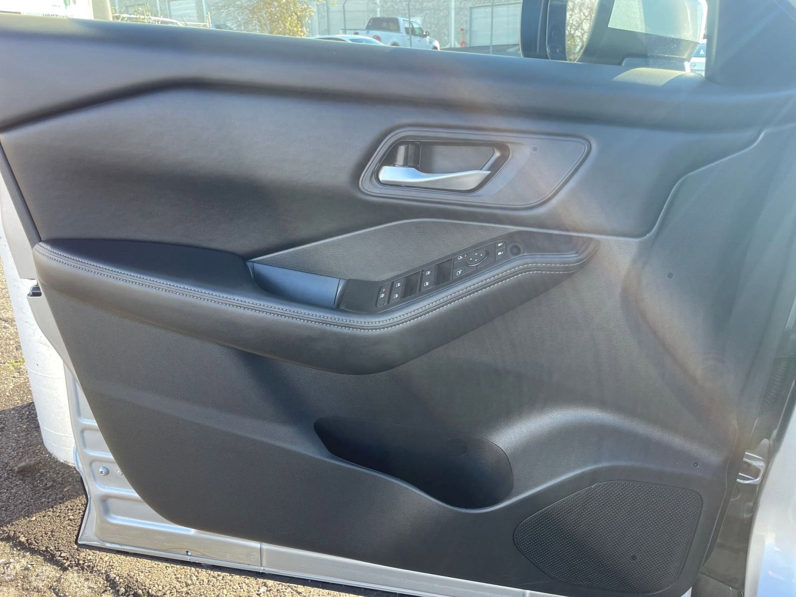 Thumbnail: 2025 Nissan Rogue - 20