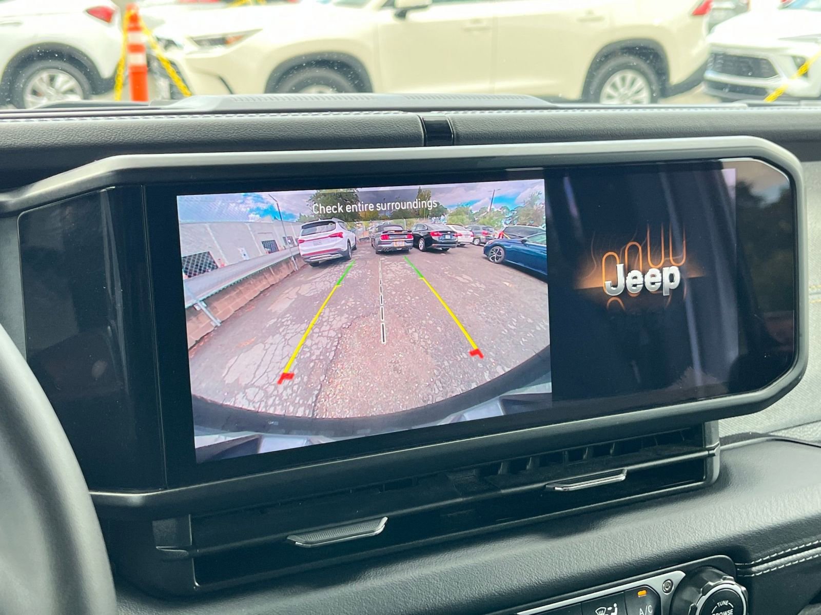 Thumbnail: 2025 Jeep Wrangler - 17