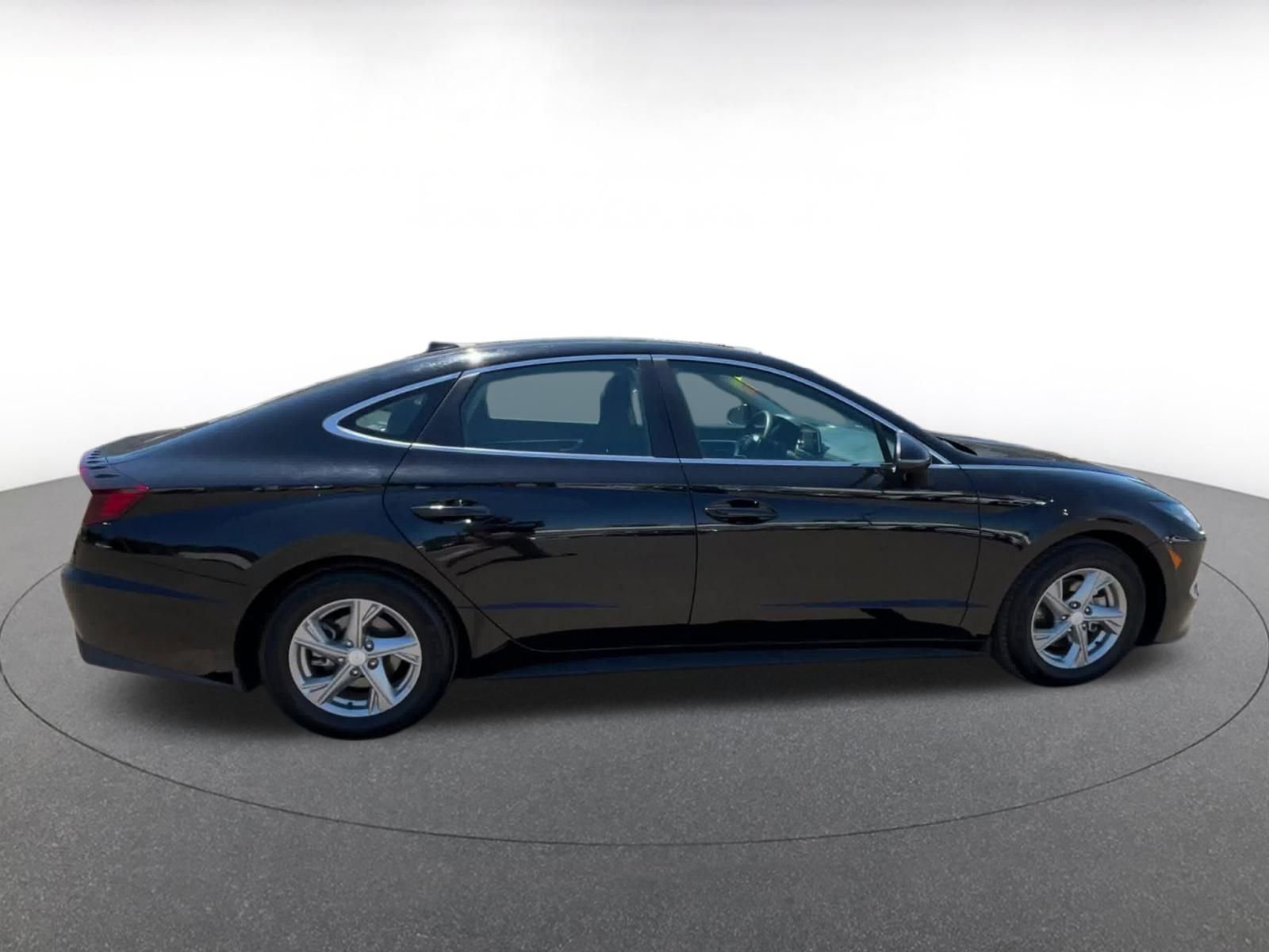 Thumbnail: 2023 Hyundai Sonata - 16