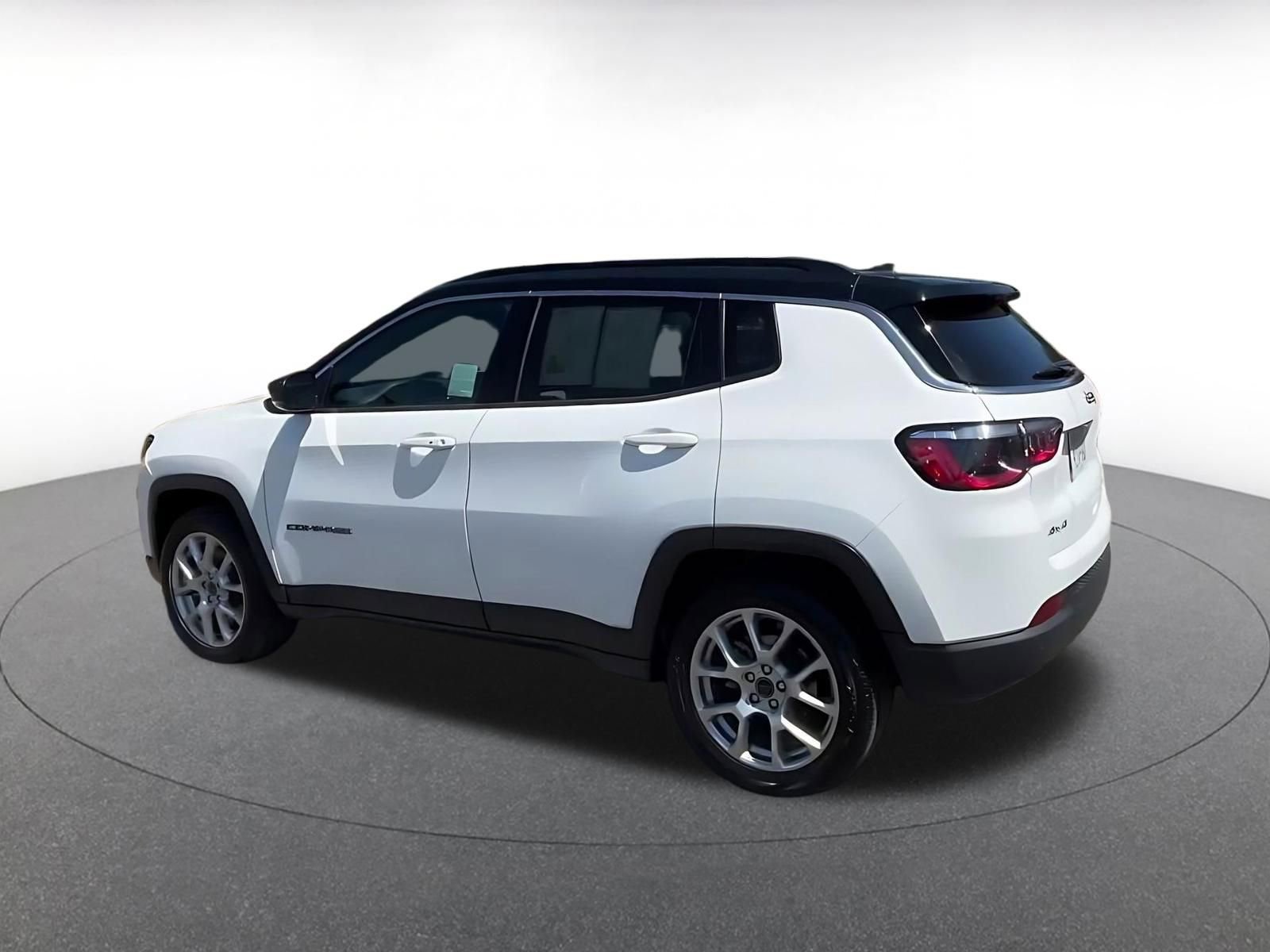 Thumbnail: 2025 Jeep Compass - 10