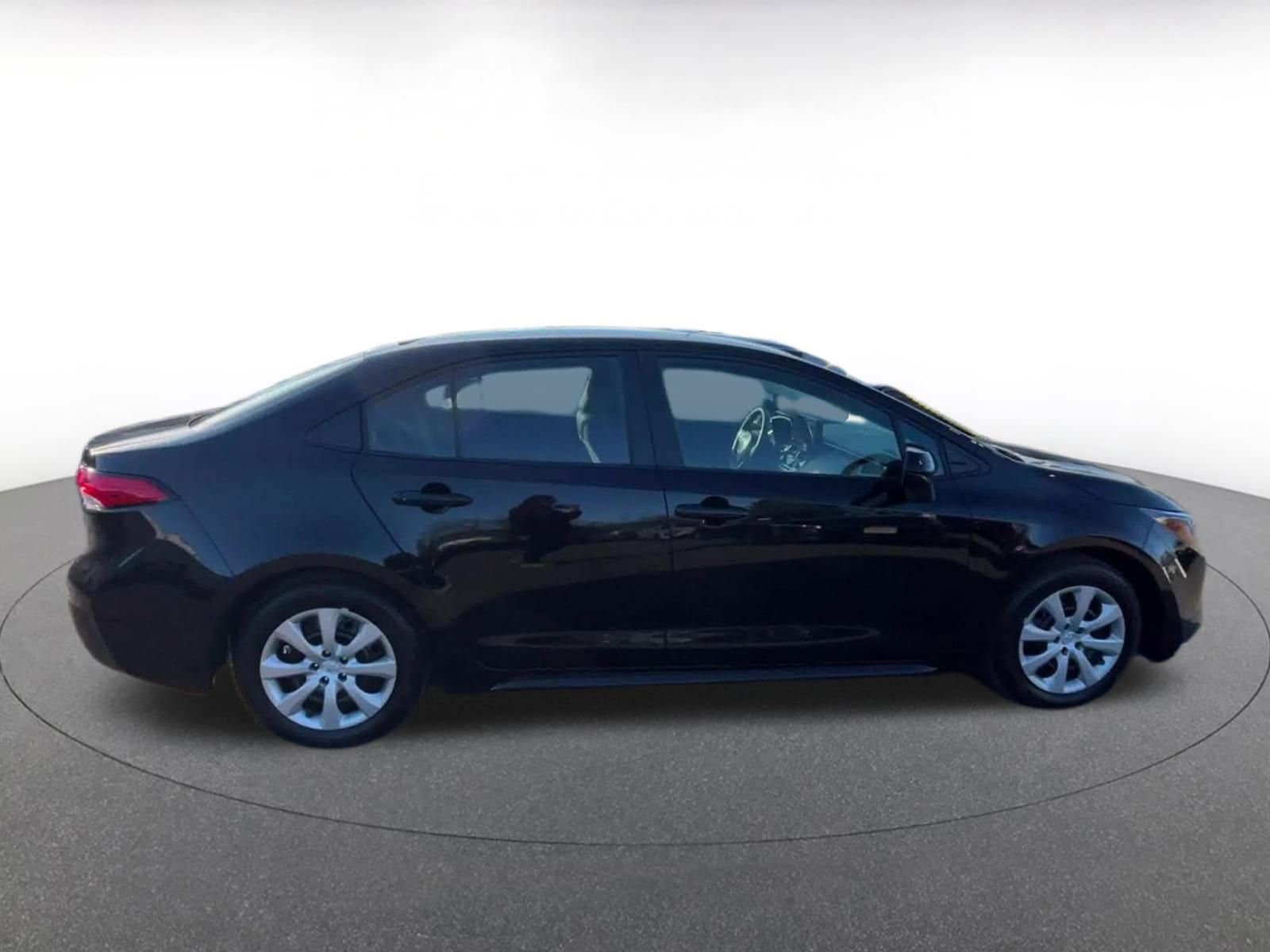 Thumbnail: 2025 Toyota Corolla - 16