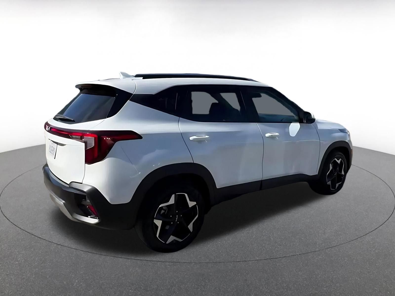 Thumbnail: 2025 Kia Seltos - 12