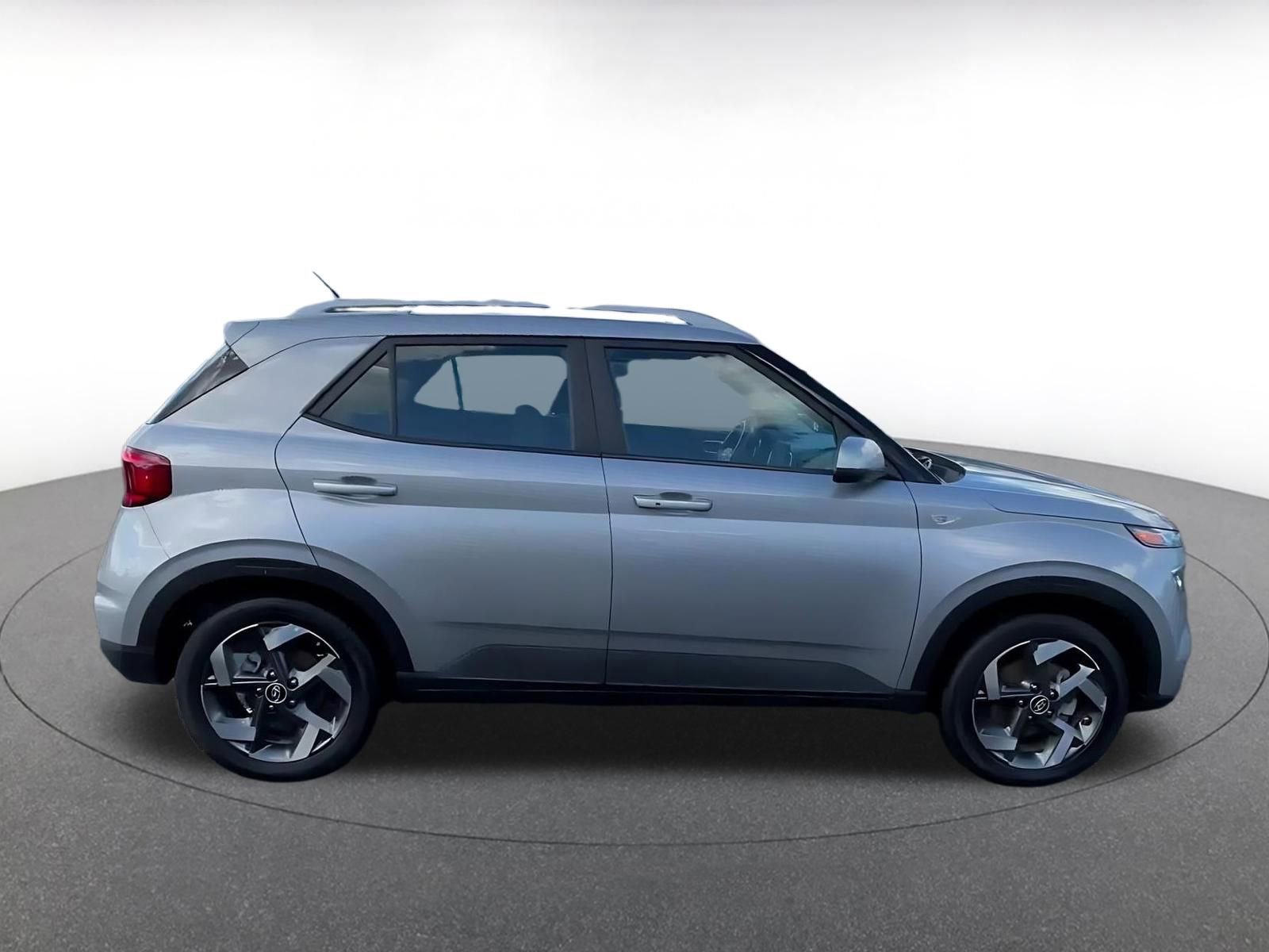 Thumbnail: 2025 Hyundai Venue - 16