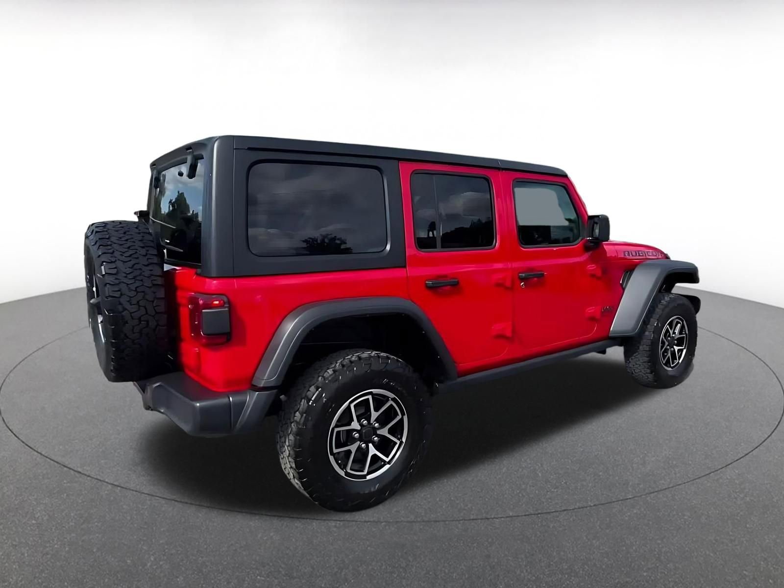 Thumbnail: 2025 Jeep Wrangler - 14