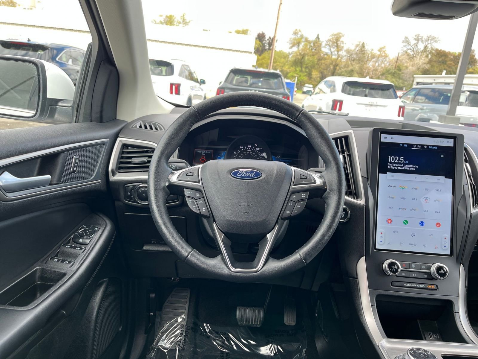 2024 Ford Edge SEL 34