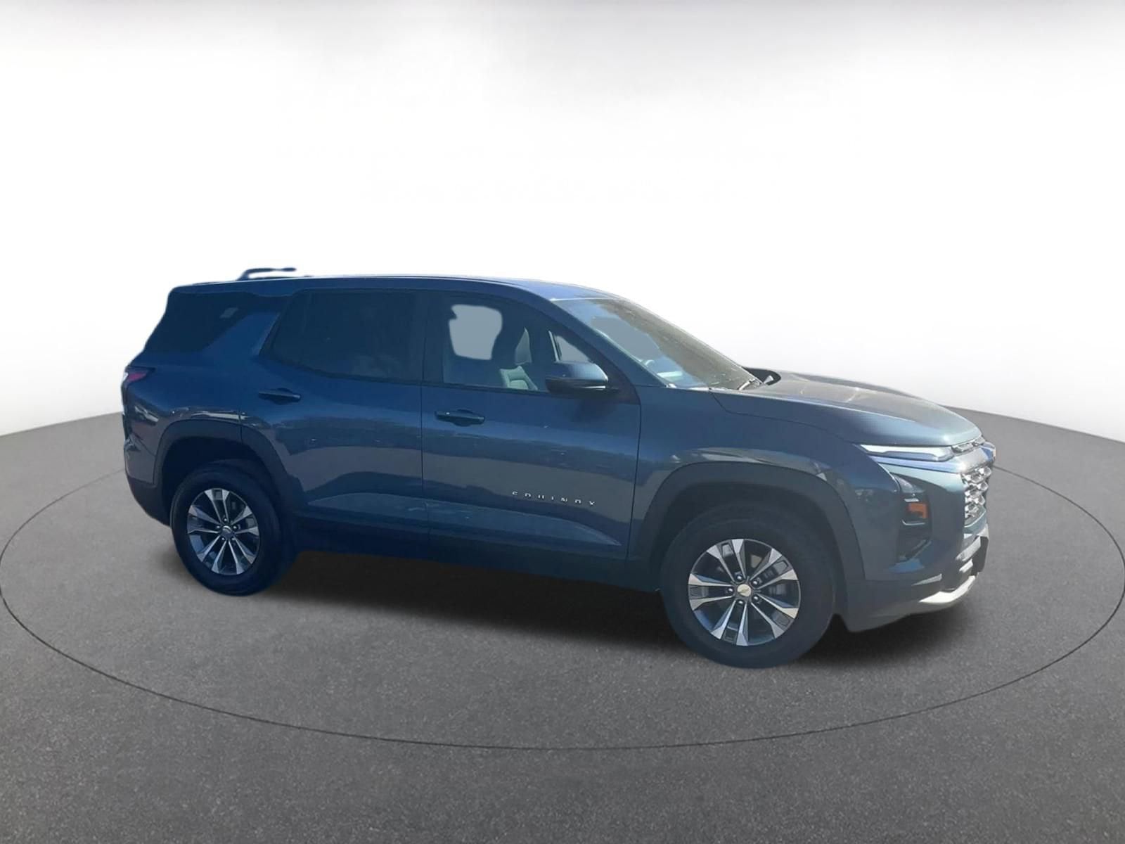 Thumbnail: 2025 Chevrolet Equinox - 2