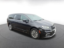 2023 Chrysler Pacifica Hybrid Touring L -
                  Roseville, CA