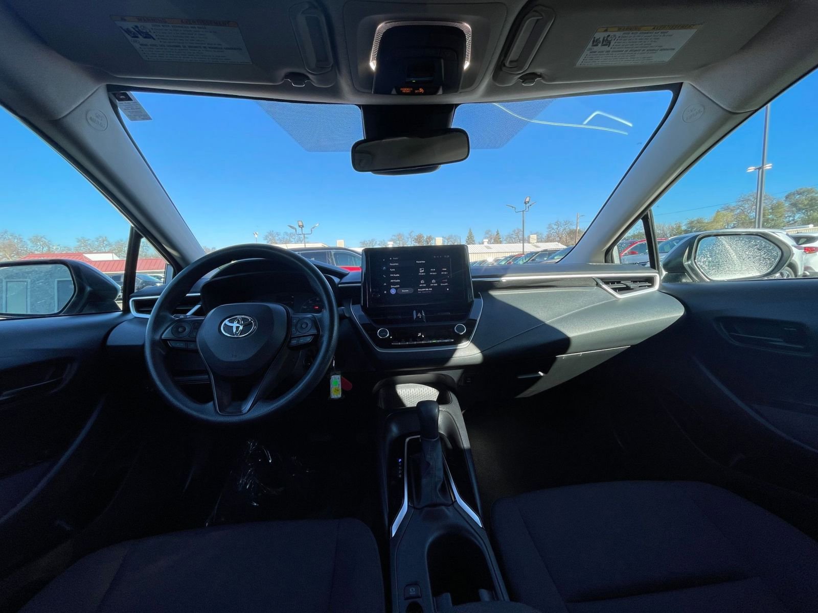 Thumbnail: 2023 Toyota Corolla - 31