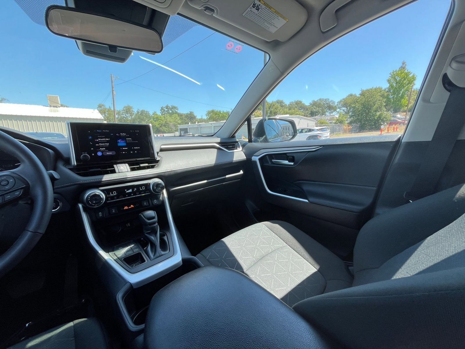 Thumbnail: 2024 Toyota RAV4 - 35