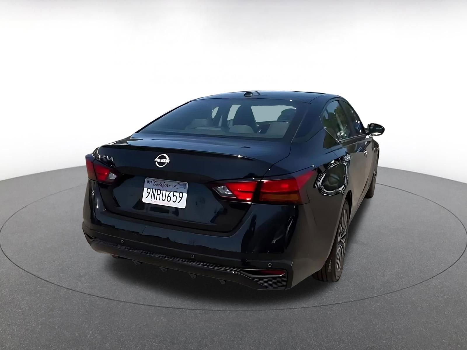 Thumbnail: 2025 Nissan Altima - 14