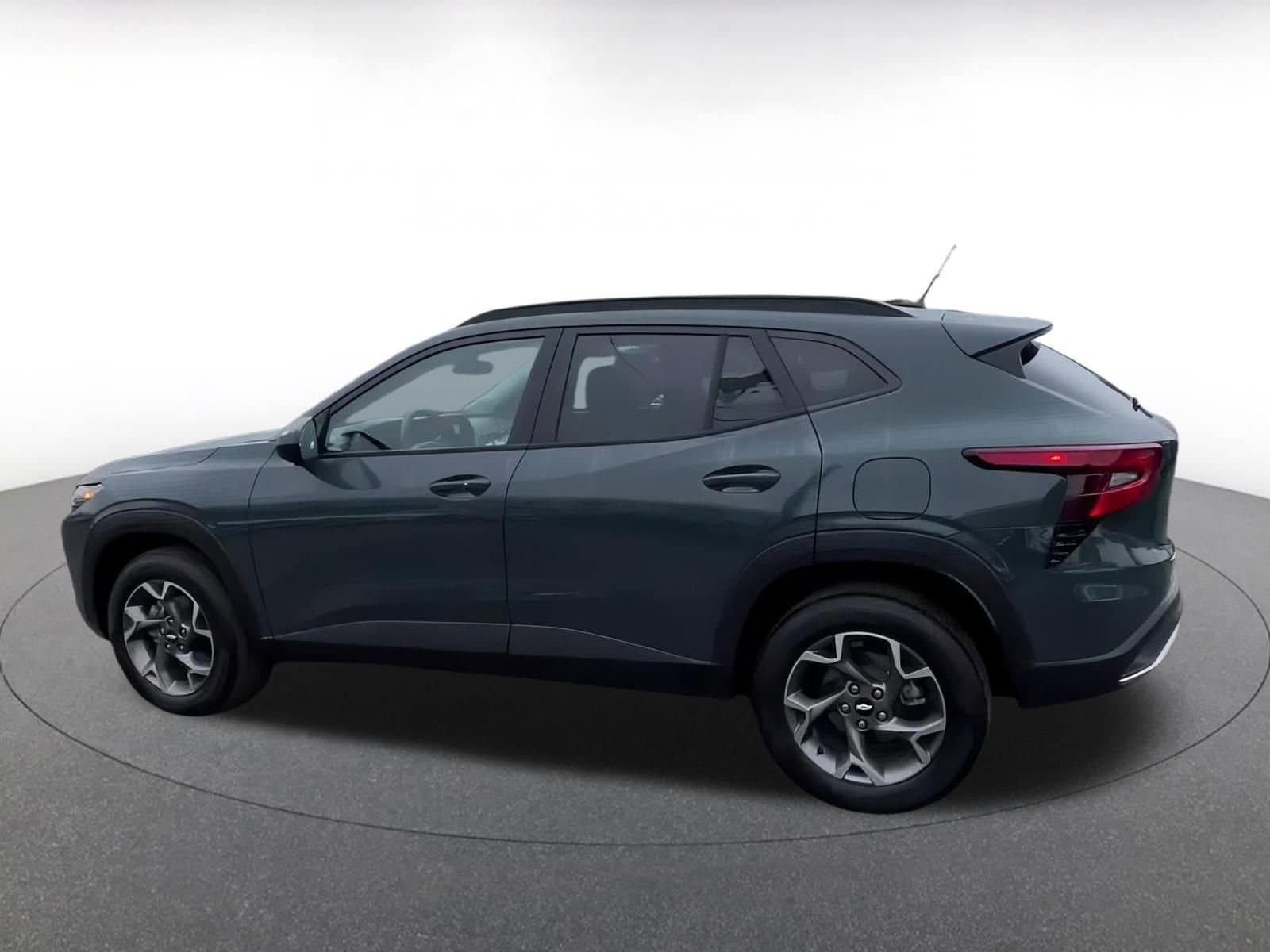 Thumbnail: 2025 Chevrolet Trax - 10