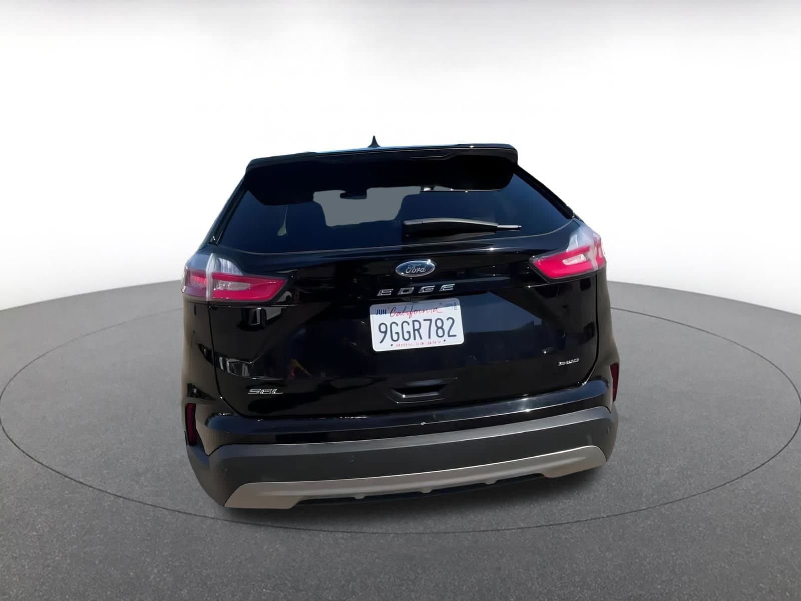 Thumbnail: 2023 Ford Edge - 12