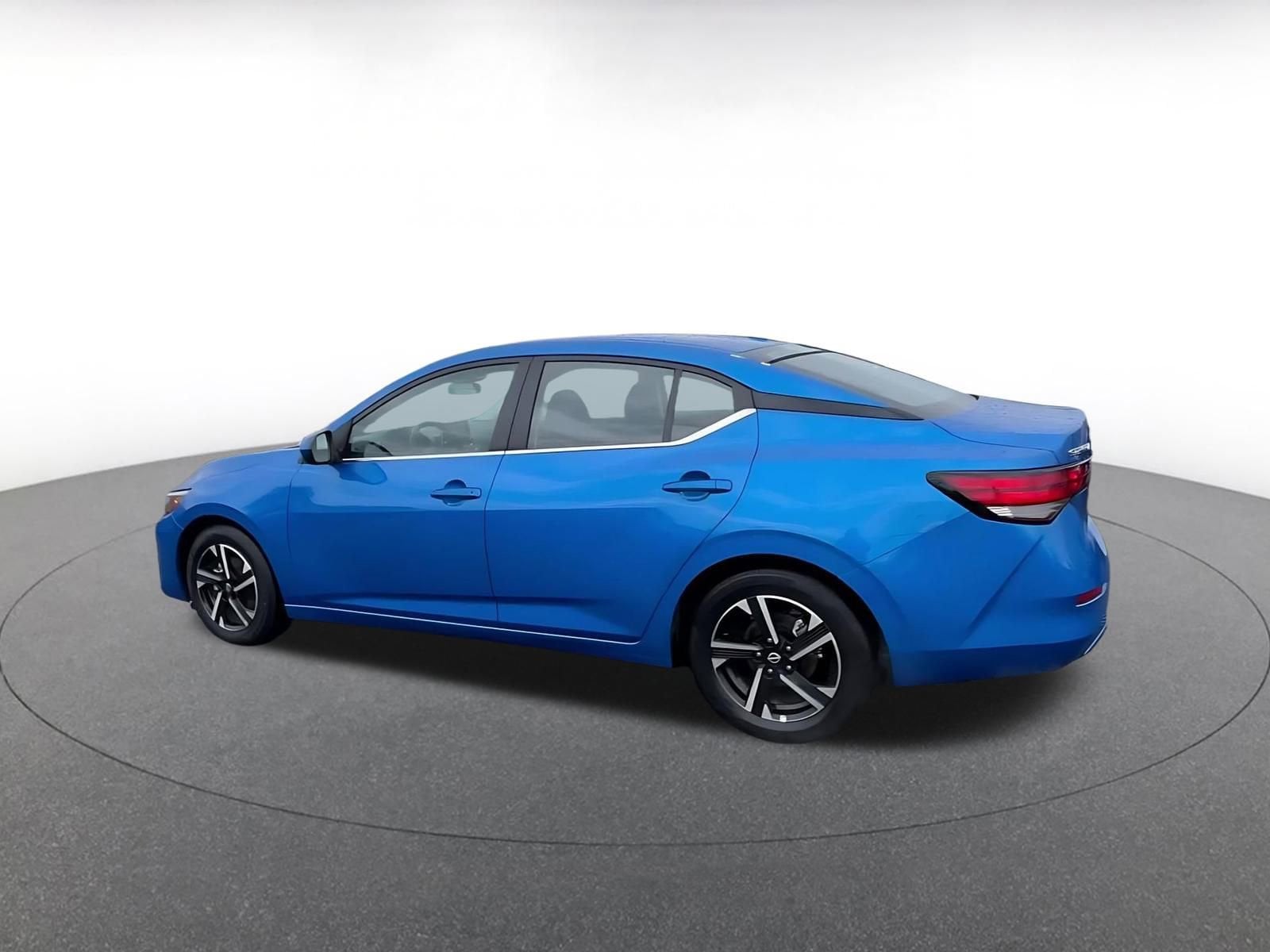 Thumbnail: 2025 Nissan Sentra - 10