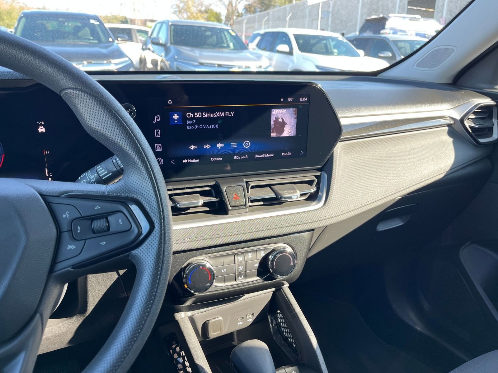 Thumbnail: 2025 Chevrolet TrailBlazer - 17