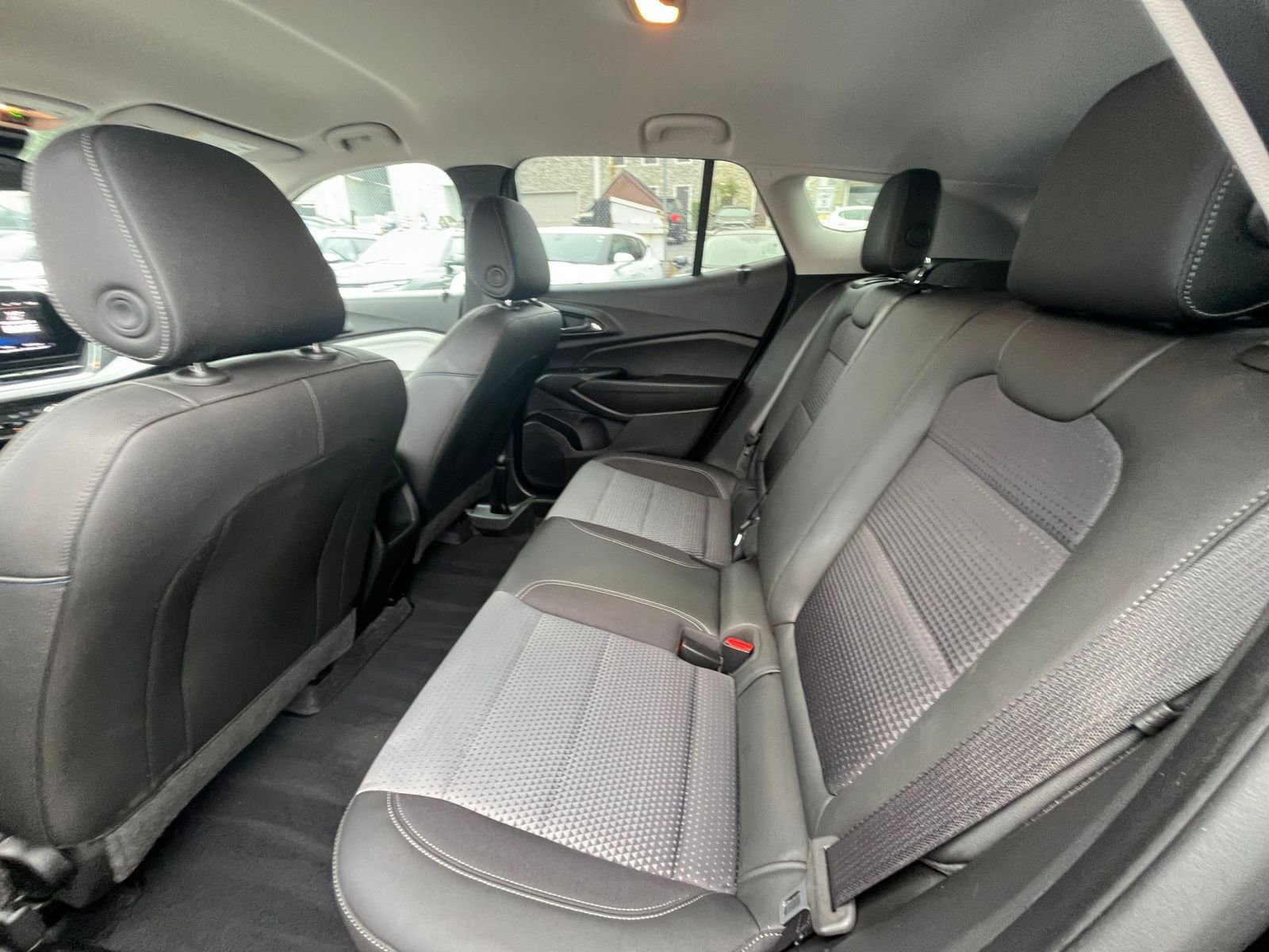 Thumbnail: 2025 Chevrolet Trax - 23