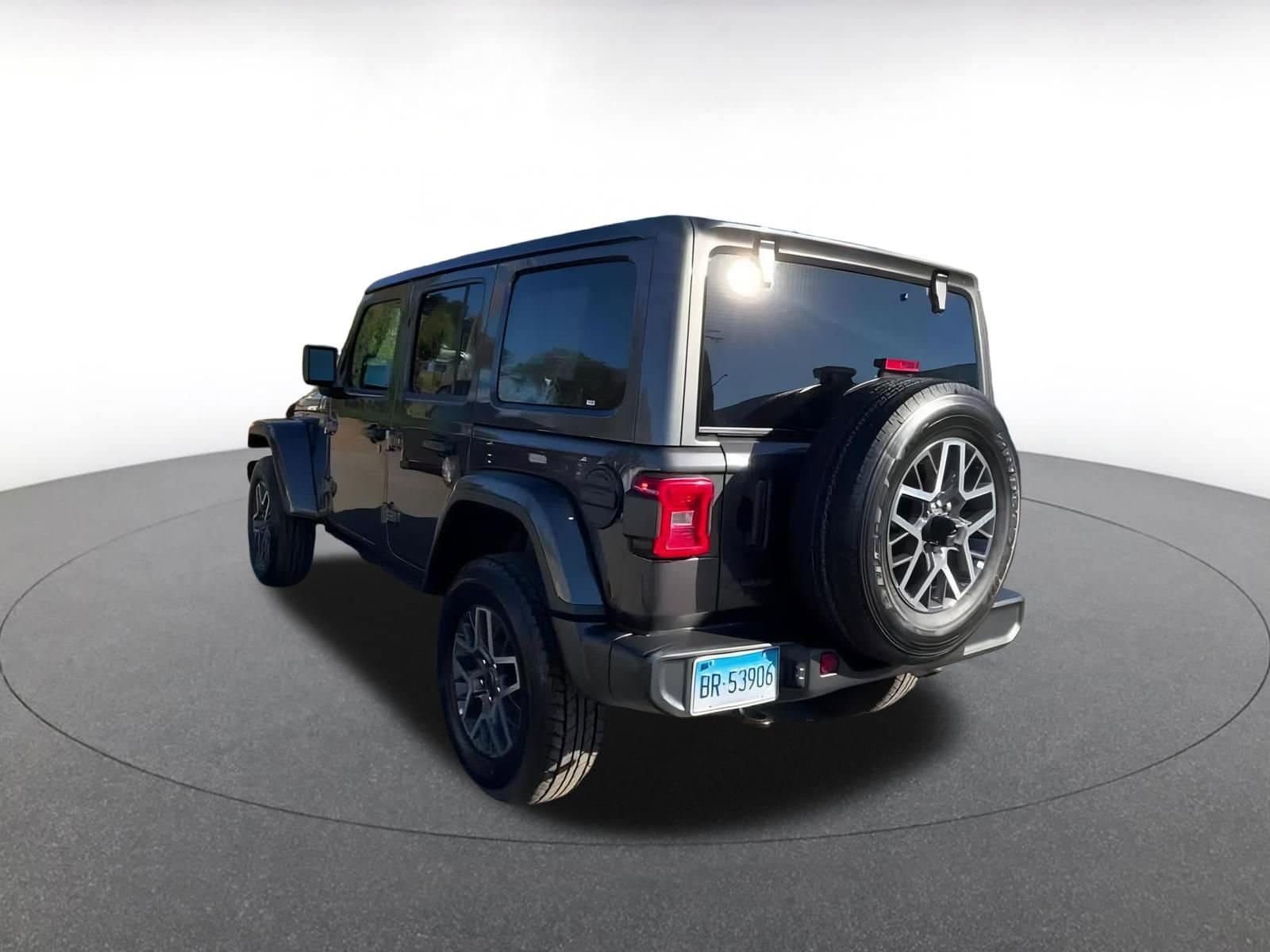 Thumbnail: 2025 Jeep Wrangler - 21