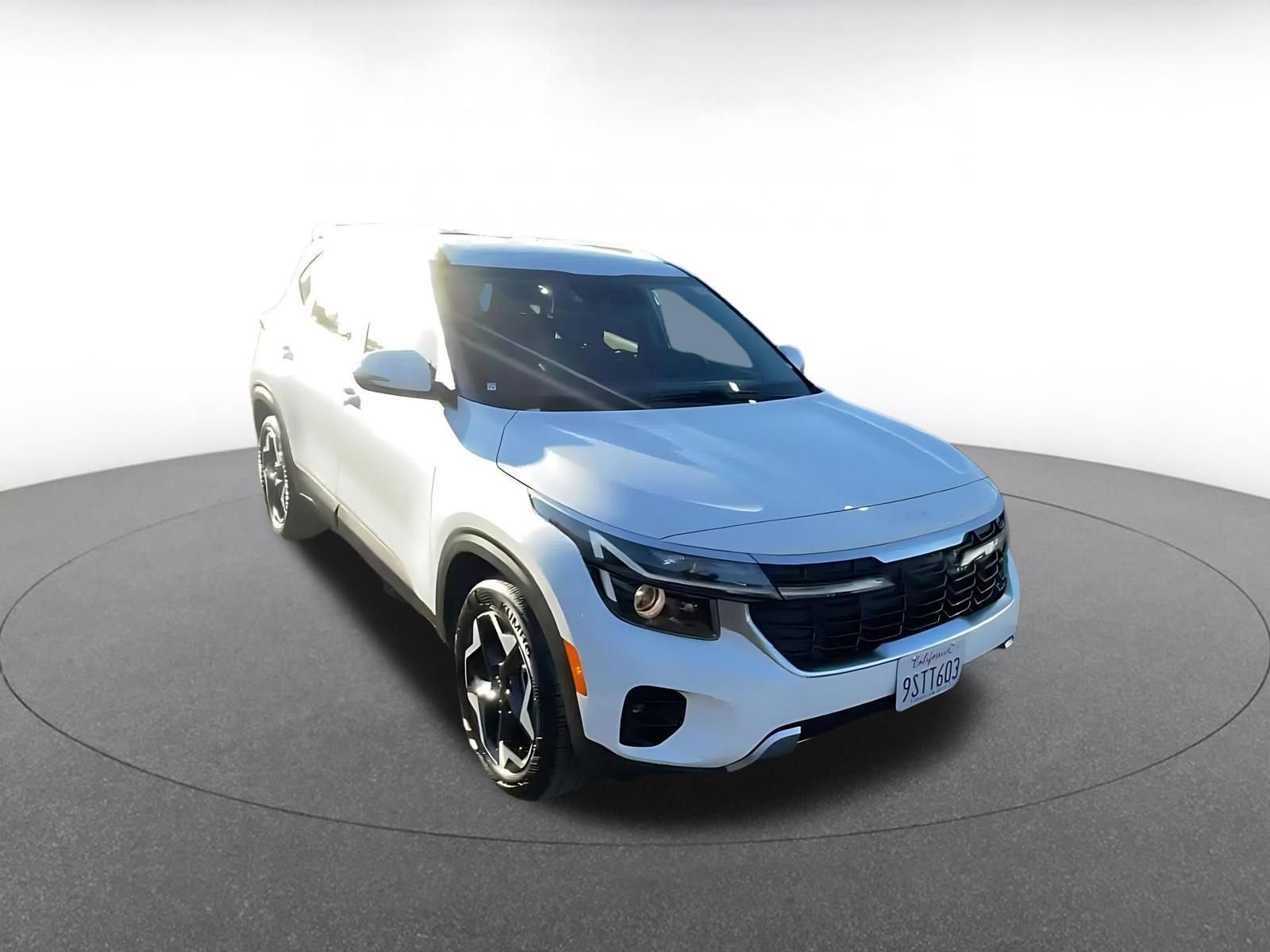 Thumbnail: 2025 Kia Seltos - 3