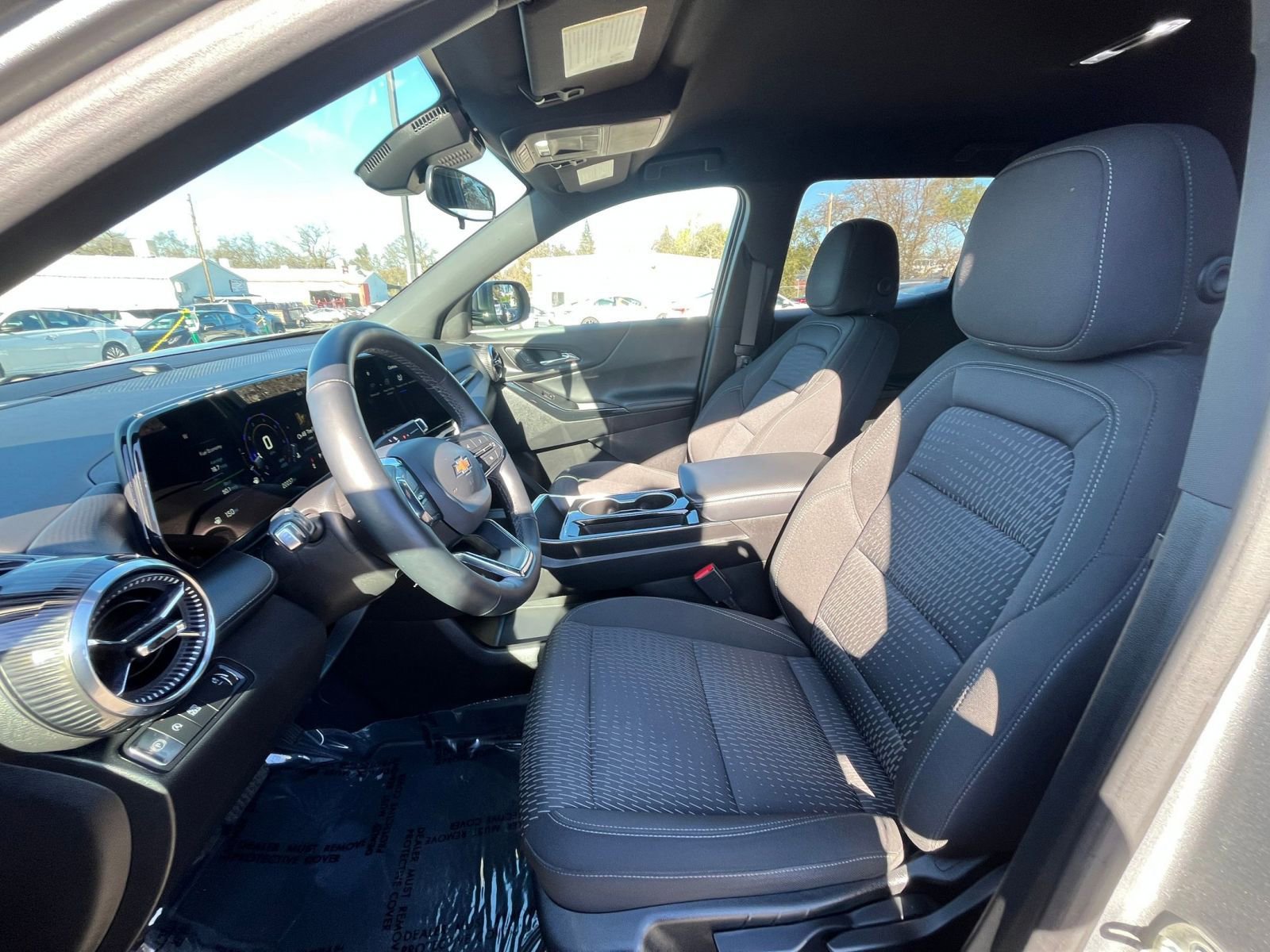 Thumbnail: 2025 Chevrolet Equinox - 25