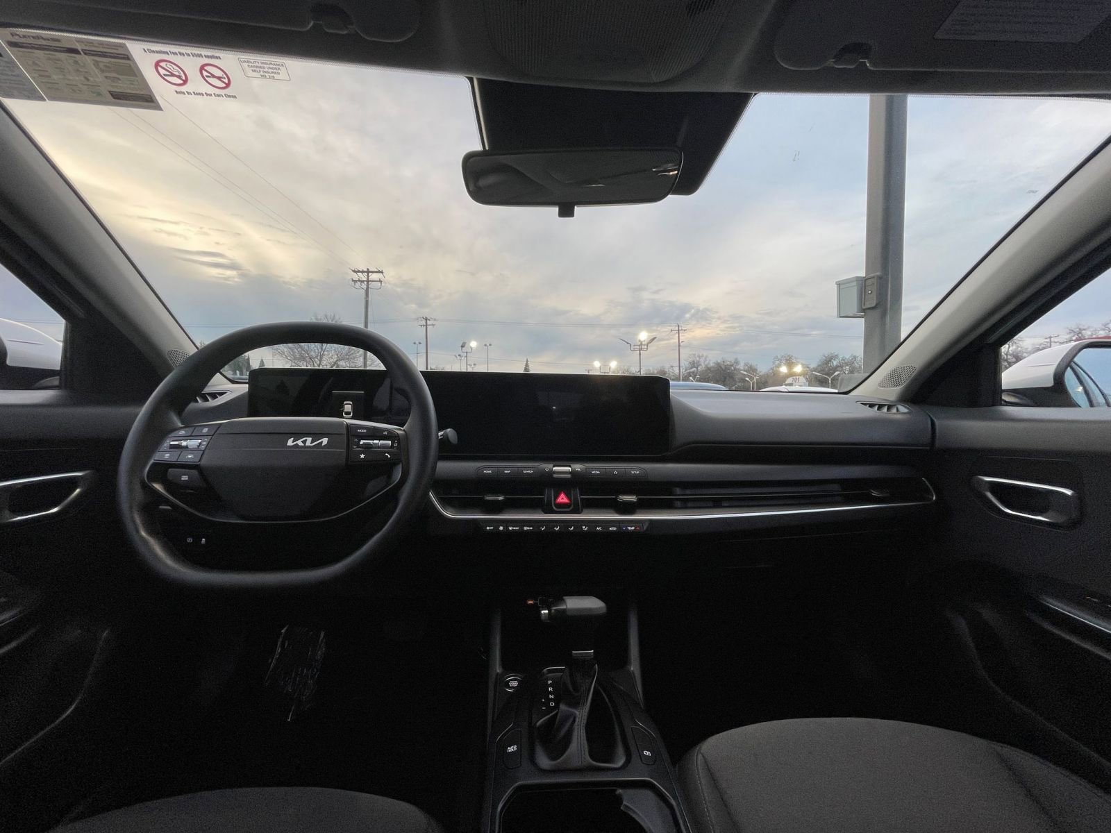 Thumbnail: 2025 Kia K5 - 32