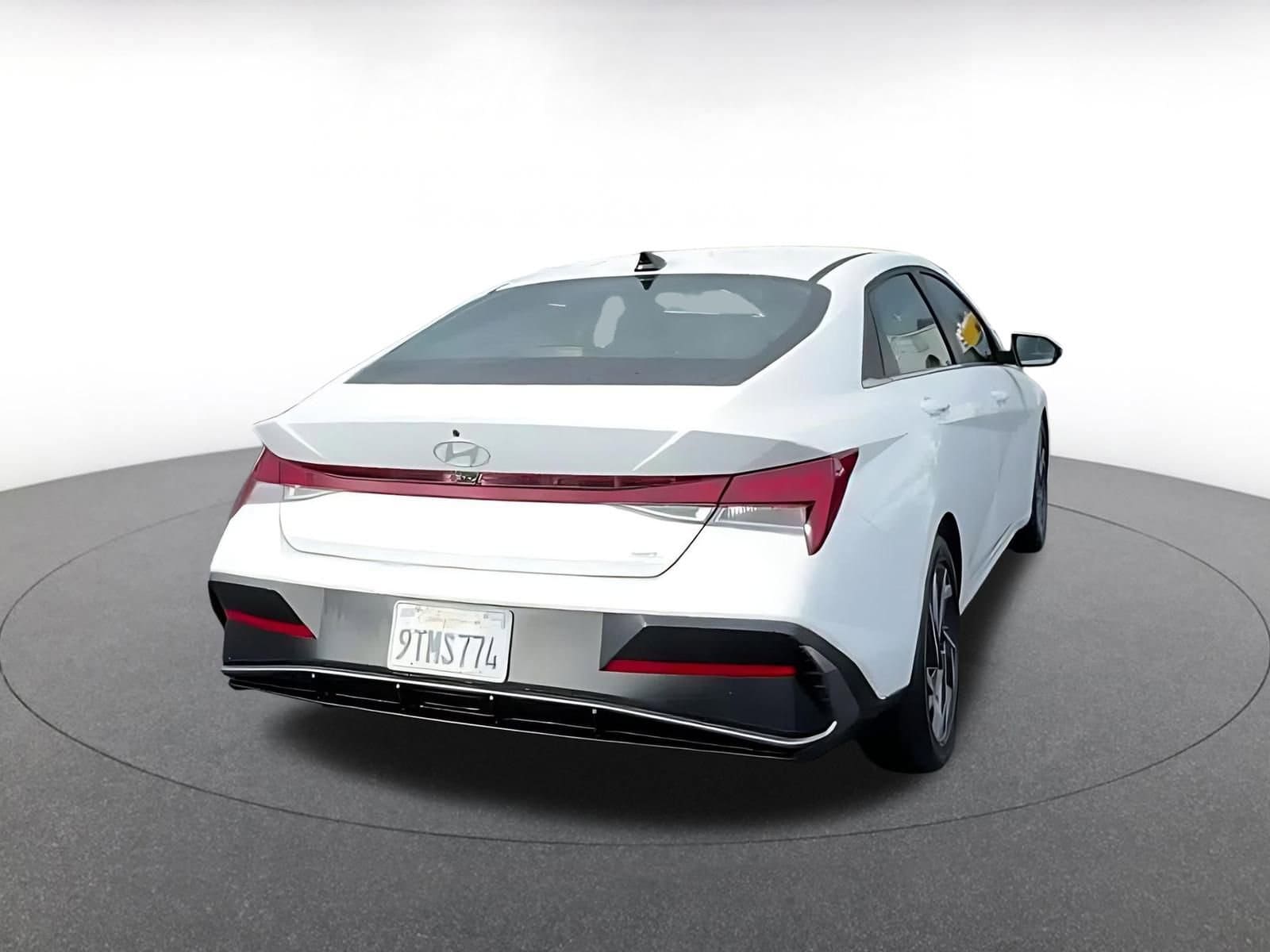 Thumbnail: 2025 Hyundai Elantra - 14