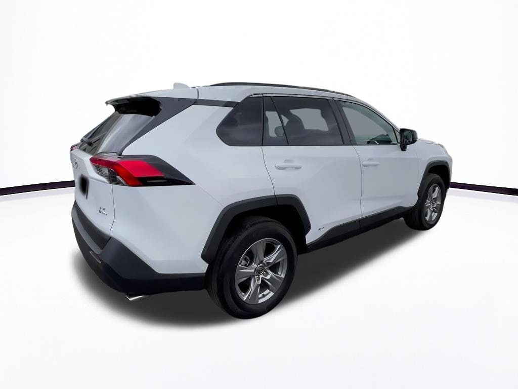 Thumbnail: 2025 Toyota RAV4 - 15