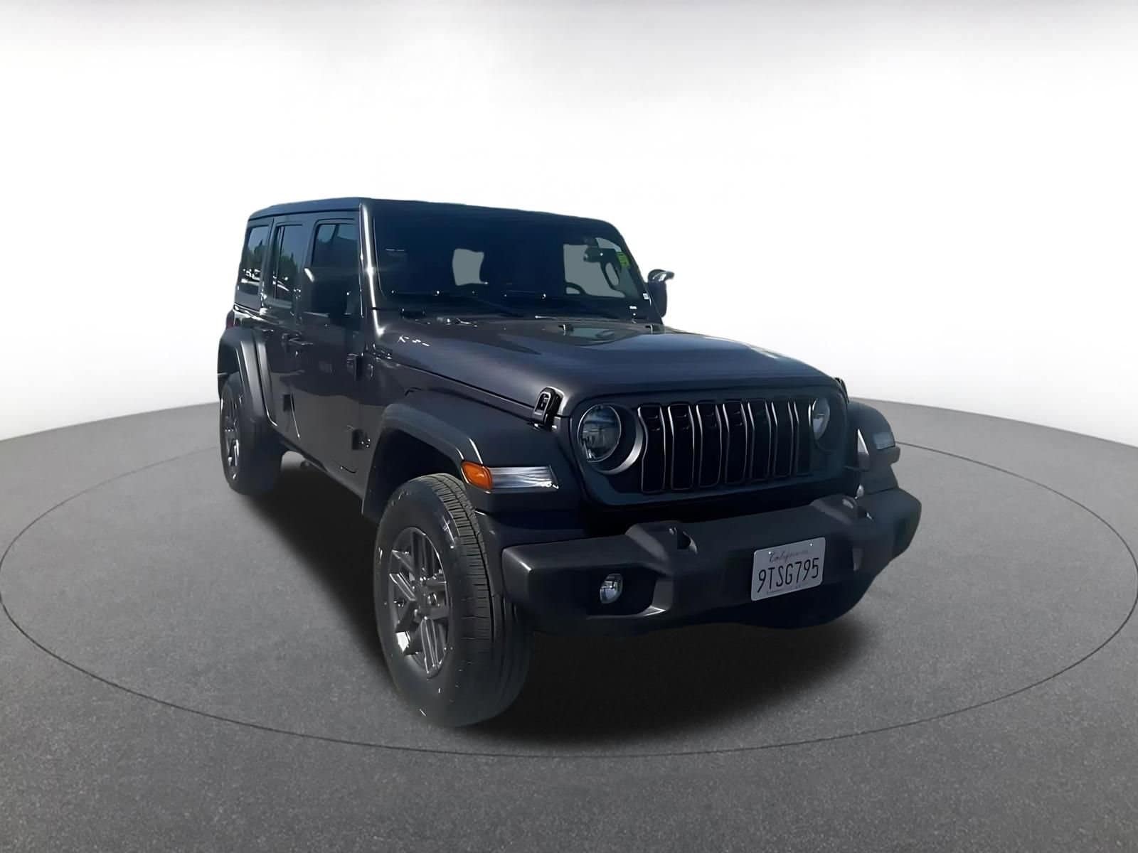 Thumbnail: 2025 Jeep Wrangler - 3