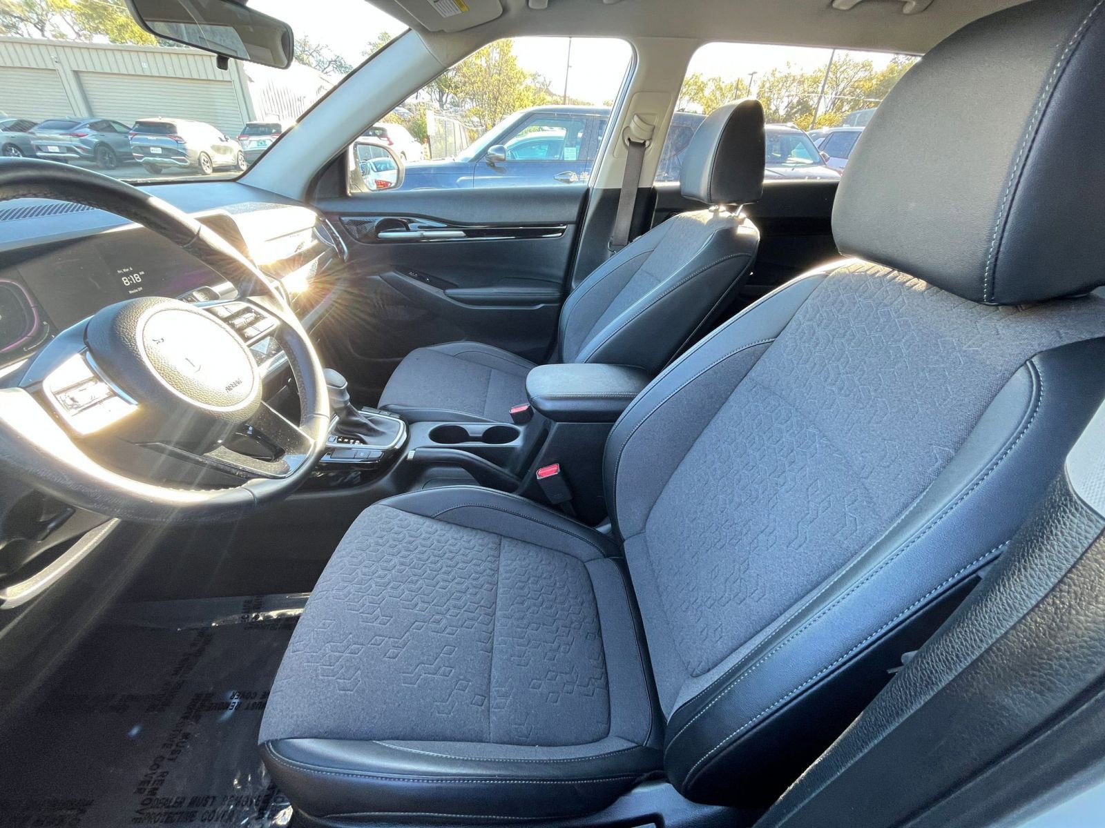 Thumbnail: 2025 Kia Seltos - 27