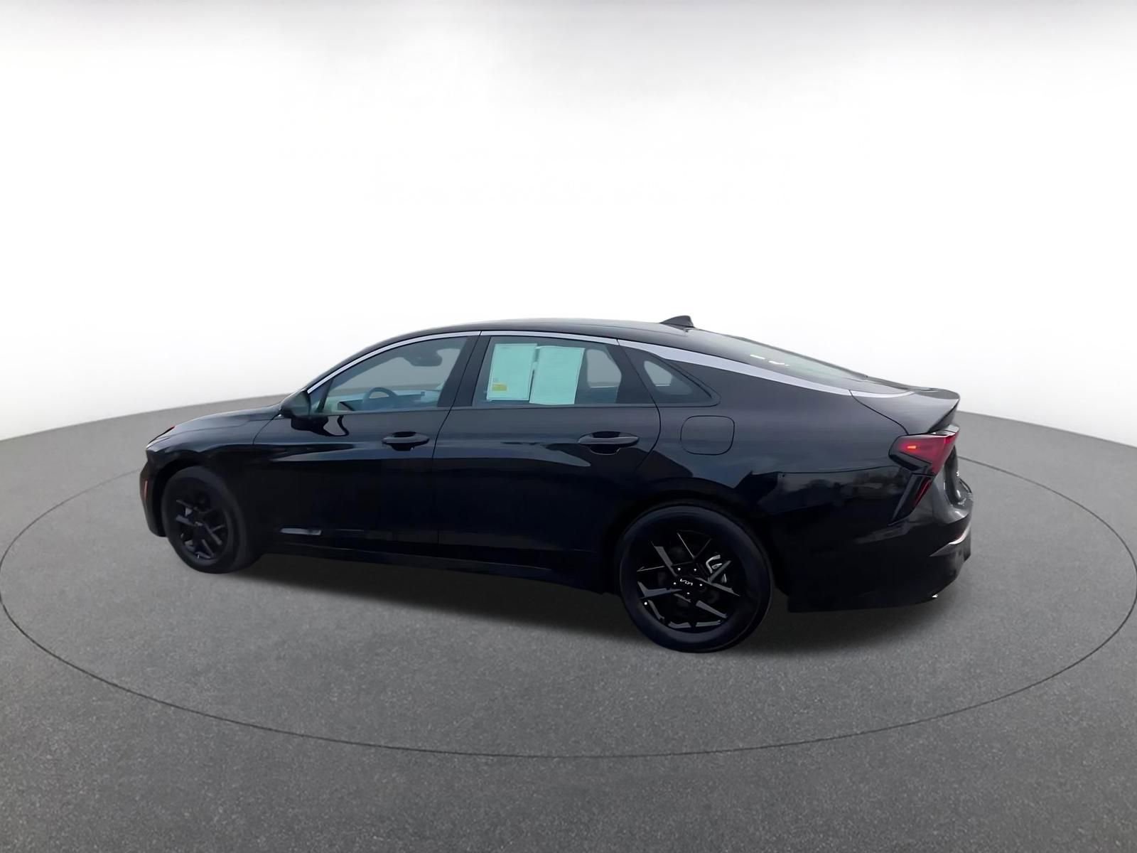 Thumbnail: 2025 Kia K5 - 10