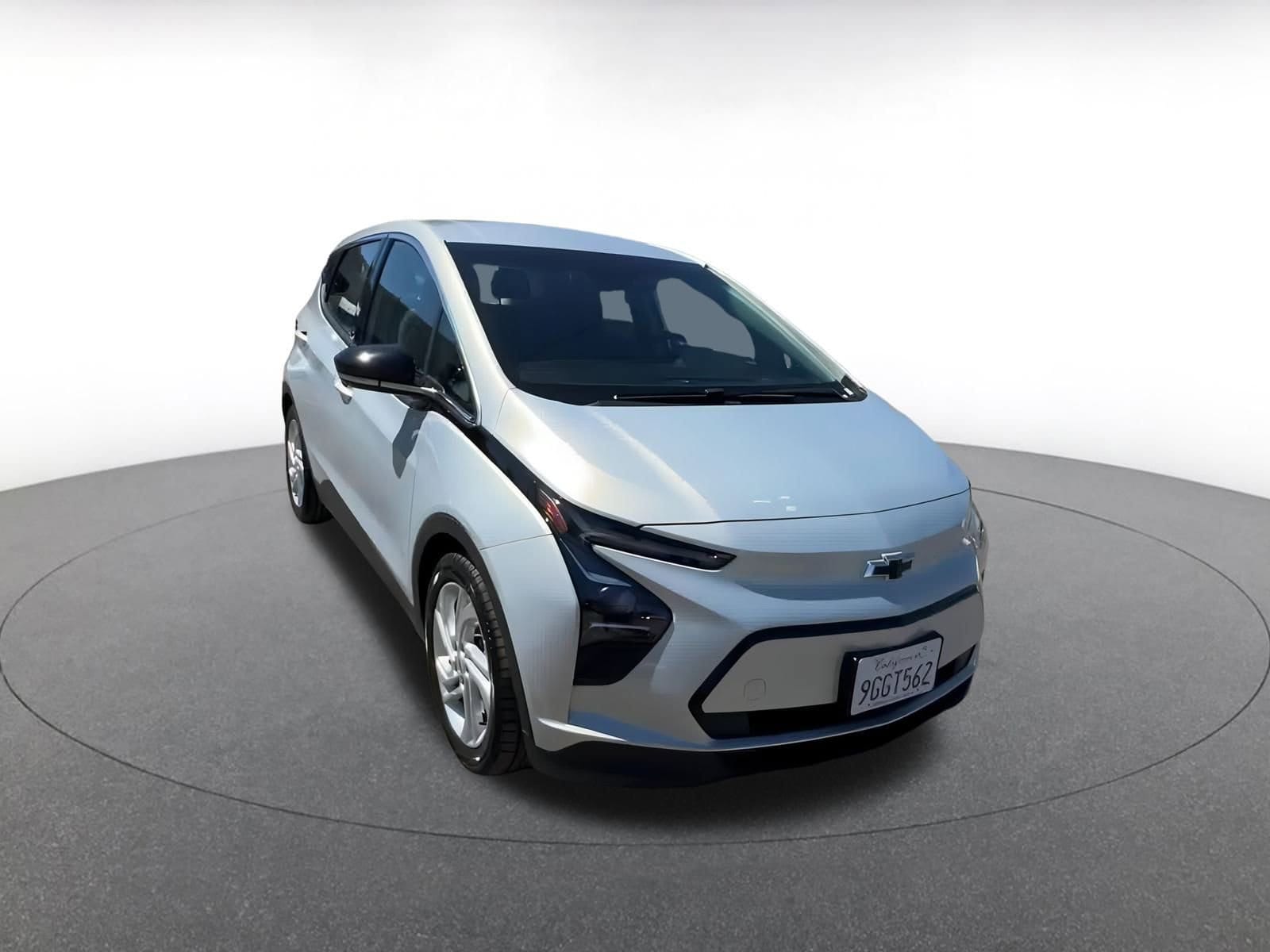 Thumbnail: 2023 Chevrolet Bolt EV - 3
