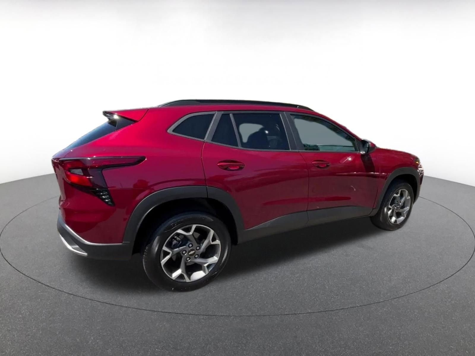 Thumbnail: 2025 Chevrolet Trax - 15