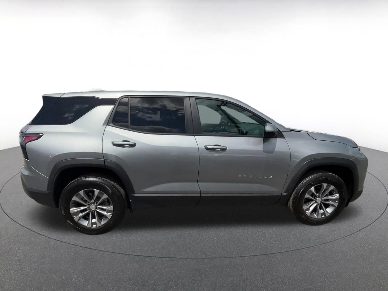 Thumbnail: 2025 Chevrolet Equinox - 16