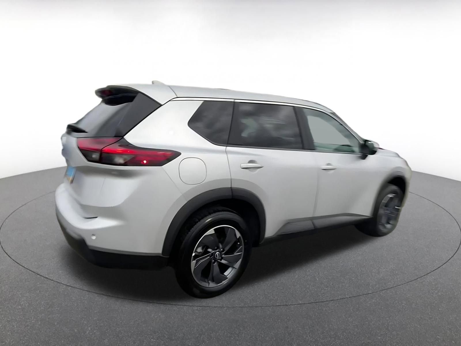 Thumbnail: 2025 Nissan Rogue - 15