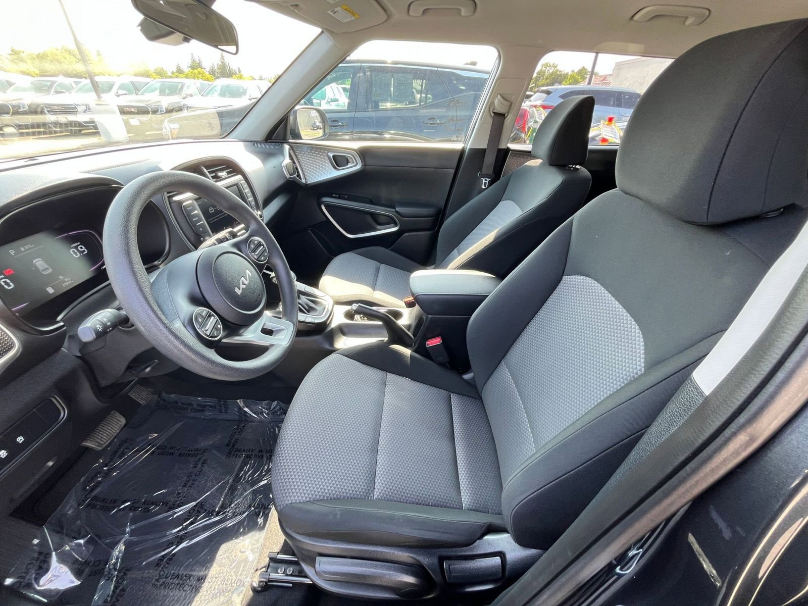 2024 Kia Soul LX 25