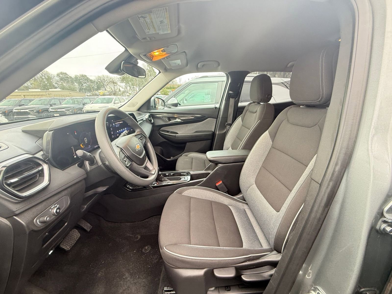 Thumbnail: 2025 Chevrolet TrailBlazer - 27