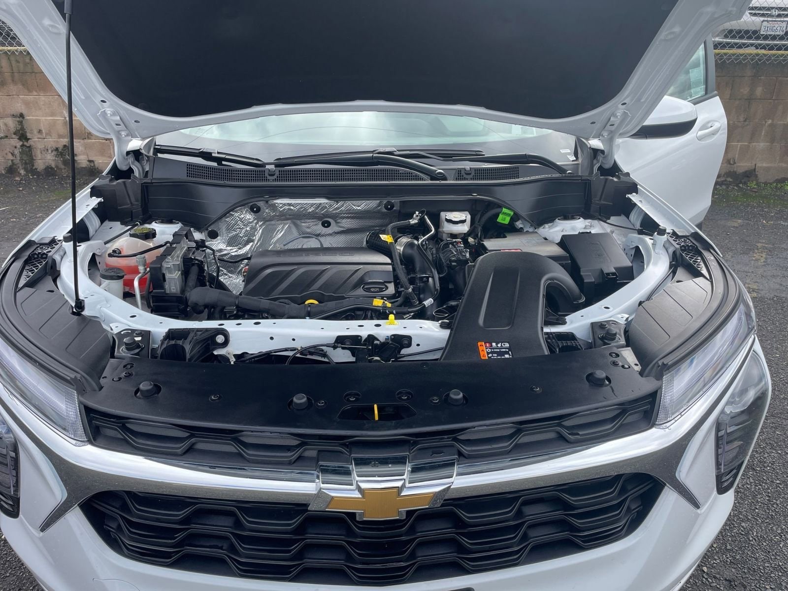 Thumbnail: 2025 Chevrolet Trax - 32