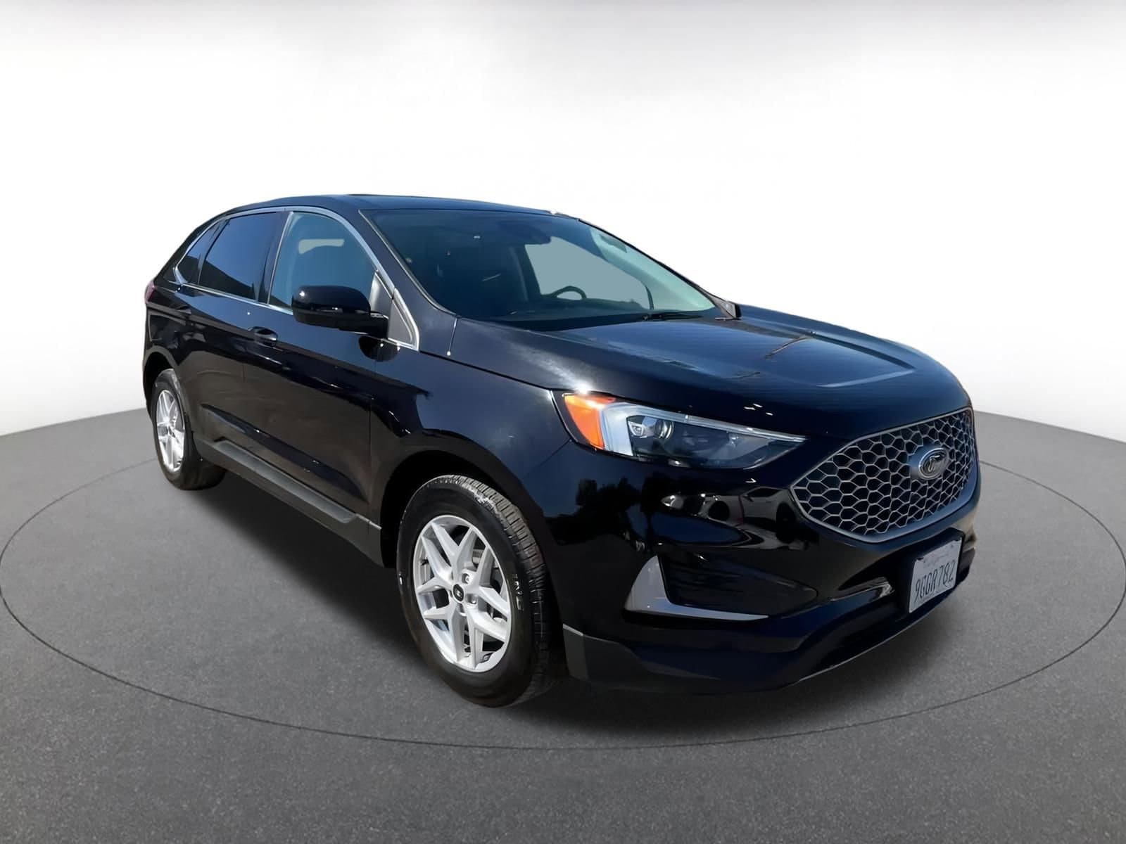 Thumbnail: 2023 Ford Edge - 3